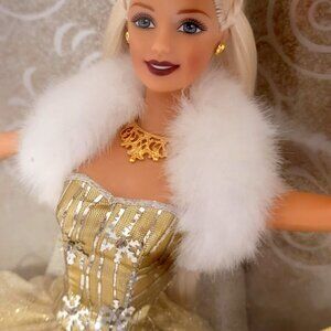 BARBIE Doll Gold Celebration 2000 Edition with Ornament New in Box